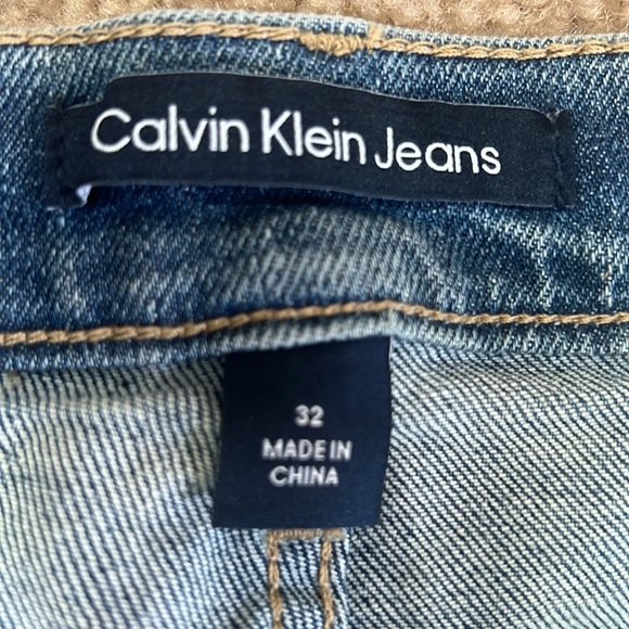 Calvin Klein Super High Rise Flare Jean Size 32 - Picture 5 of 6